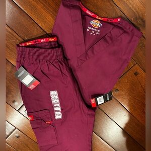 Dickies NWT- Scrub Set